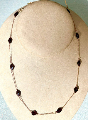 #621 diamond shape garnet chain 17” necklace