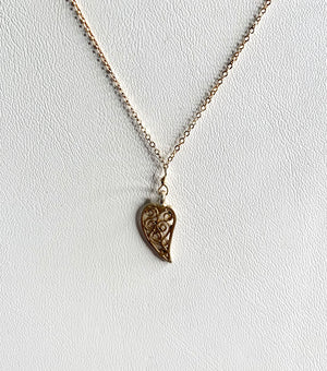 #282 filigree heart charm necklace