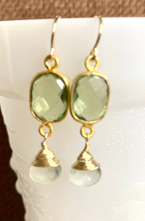 #474 green prenite/amethyst drop bezeled earrings