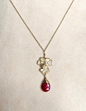 #438 Ruby flower rhinestone necklace