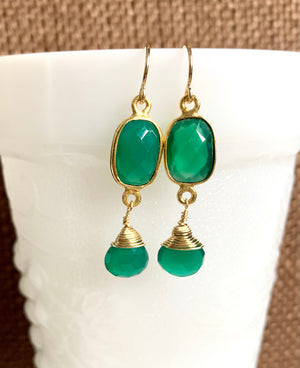 #458 green onyx drops/bezeled earrings