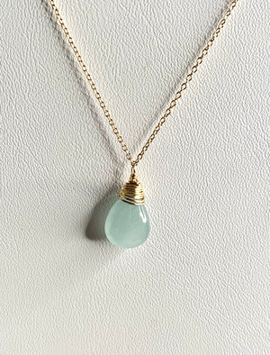 #189 large smooth aquamarine drop necklace