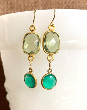 #473 green amethyst/onyx Bezeled earrings