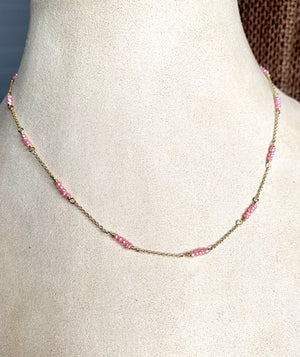 #423 pink seed pearls chain necklace