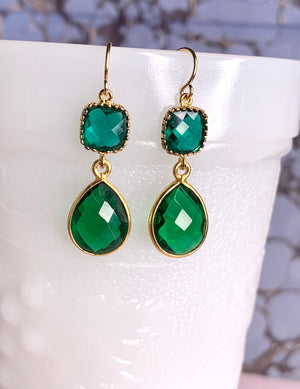 #048 green onyx drop&square