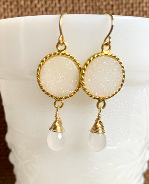 #460 milky crystal drops/round druzy earrings