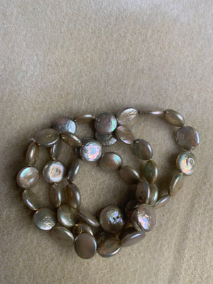 #293 pale green coin pearl stretch bracelet