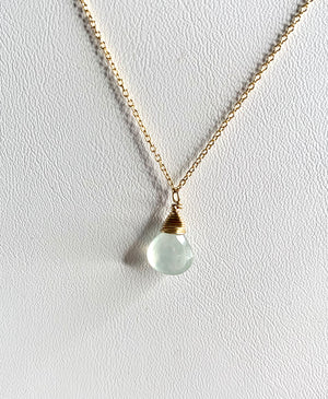 #213 green prenite single drop necklace