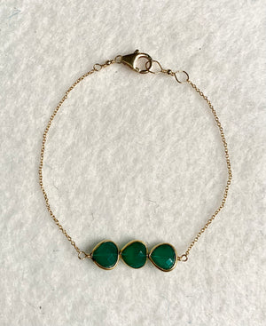 #330 3 green onyx bezeled bracelet