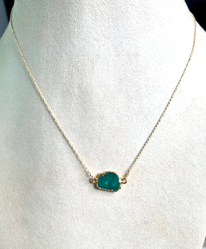 #449 Emerald bezeled necklace