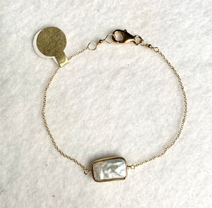 #325 rectangle white pearl bezeled bracelet