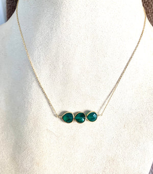 #332 3 green onyx Bezeled necklace
