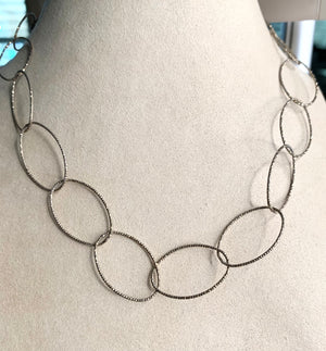 #161 sparkling oval link silver necklace